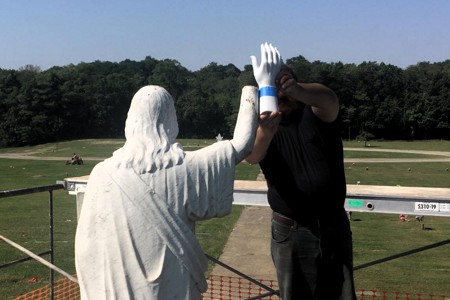 cemetery_statue_hand